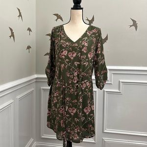 Verse Womens Olive Green Floral Spring Dress or Tunic with 3/4 Roll Tab Sleeve M